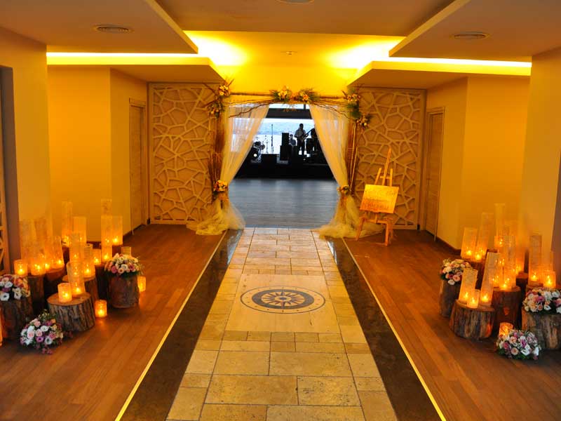 https://www.divawedding.com.tr/wp-content/uploads/2017/01/izmir-dekorasyon-dugun-organizasyon-susleme-5.jpg