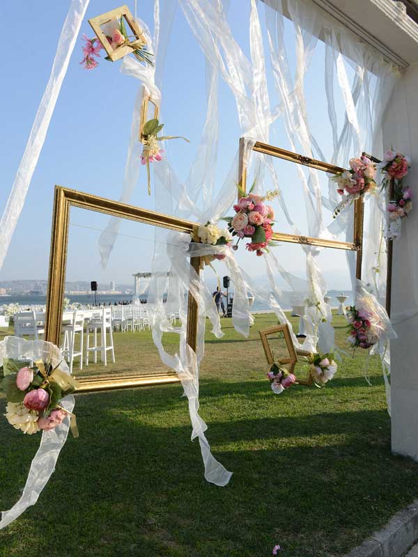 https://www.divawedding.com.tr/wp-content/uploads/2017/01/izmir-dekorasyon-dugun-organizasyon-susleme-8.jpg