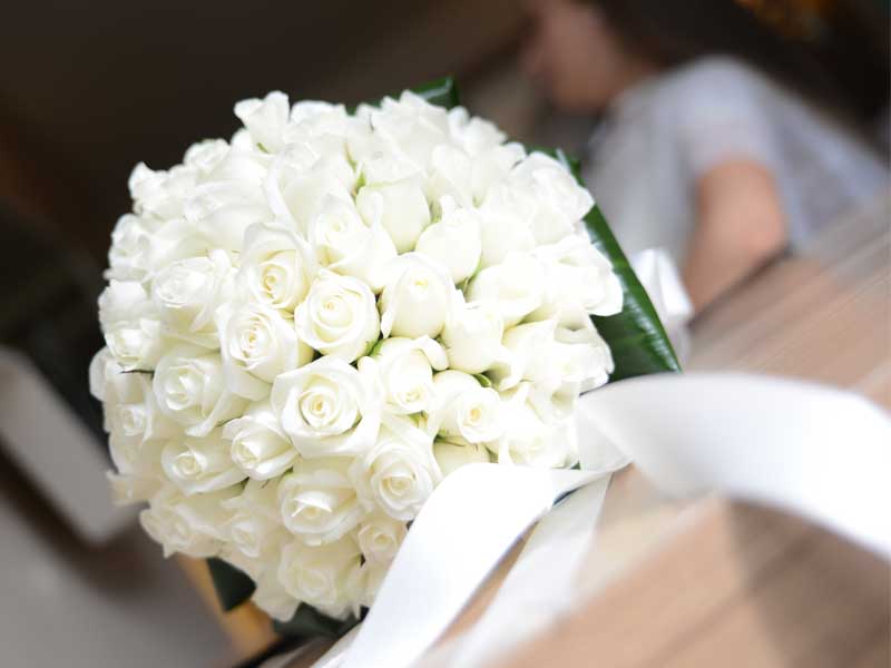 https://www.divawedding.com.tr/wp-content/uploads/2017/01/izmir-dugun-icin-el-buketi-diva-wedding-1.jpg