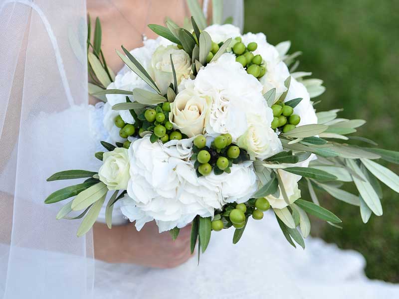 https://www.divawedding.com.tr/wp-content/uploads/2017/01/izmir-dugun-icin-el-buketi-diva-wedding-16.jpg