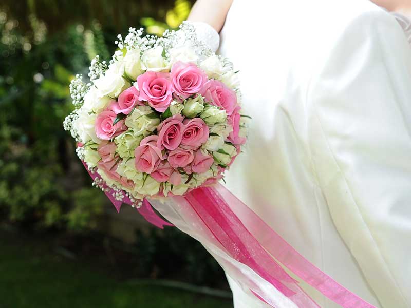 https://www.divawedding.com.tr/wp-content/uploads/2017/01/izmir-dugun-icin-el-buketi-diva-wedding-19.jpg