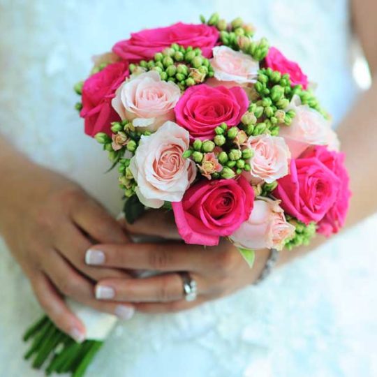 https://www.divawedding.com.tr/wp-content/uploads/2017/01/izmir-dugun-icin-el-buketi-diva-wedding-24-540x540.jpg