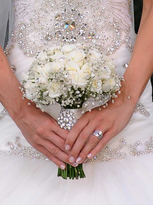 https://www.divawedding.com.tr/wp-content/uploads/2017/01/izmir-dugun-icin-el-buketi-diva-wedding-36.jpg
