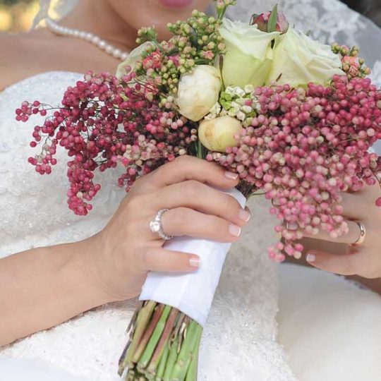 https://www.divawedding.com.tr/wp-content/uploads/2017/01/izmir-dugun-icin-el-buketi-diva-wedding-40-540x540.jpg