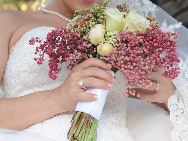 https://www.divawedding.com.tr/wp-content/uploads/2017/01/izmir-dugun-icin-el-buketi-diva-wedding-40.jpg