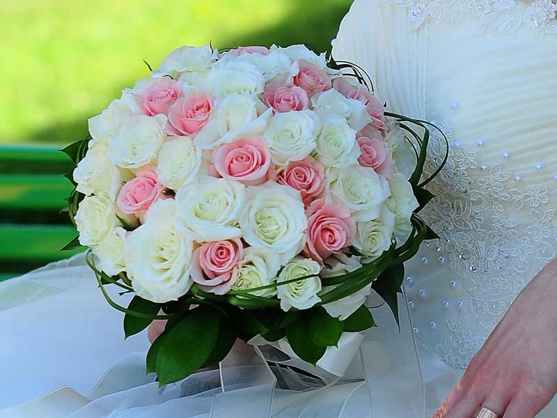 https://www.divawedding.com.tr/wp-content/uploads/2017/01/izmir-dugun-icin-el-buketi-diva-wedding-58.jpg