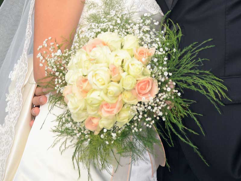 https://www.divawedding.com.tr/wp-content/uploads/2017/01/izmir-dugun-icin-el-buketi-diva-wedding-6.jpg