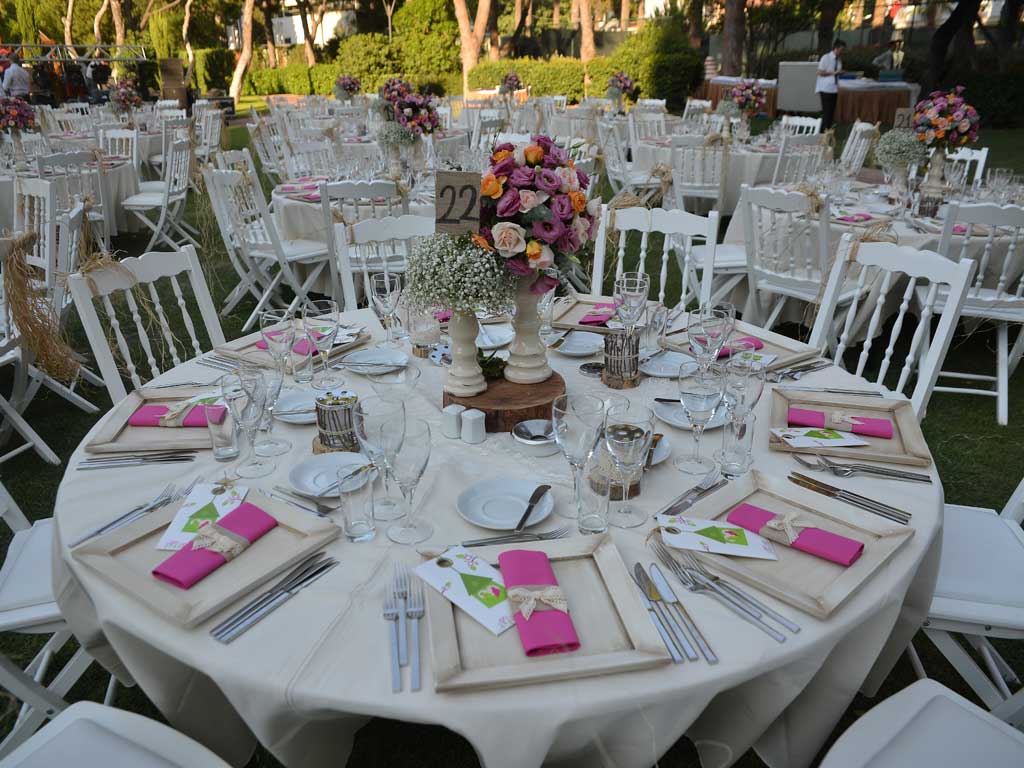 https://www.divawedding.com.tr/wp-content/uploads/2017/01/masa-duzeni-izmir-organizasyon.jpg
