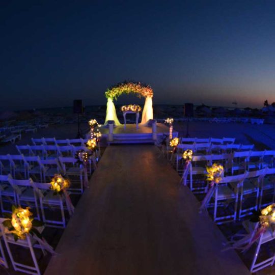 https://www.divawedding.com.tr/wp-content/uploads/2017/01/nikah-alani-organizasyonlari-izmir-wedding-4-540x540.jpg