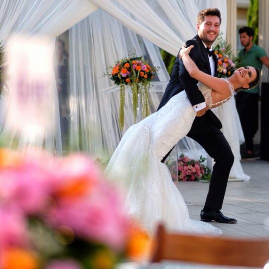 https://www.divawedding.com.tr/wp-content/uploads/2018/08/cansuali2-540x540.jpg